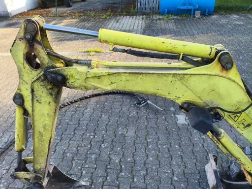 Minibagger mit Trockeneis von Fett befreit (Bild 7)