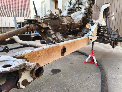 Suzuki Vitara Fahrgestell mit Trockeneis gereinigt (Bild 2)